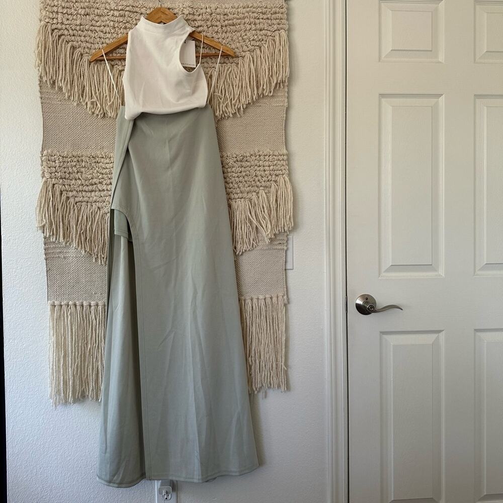 Sleeveless Maxi Dress in Sage and White